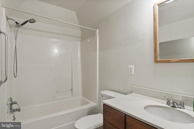 11013 FOREST HOLLOW DR, Bumpass, VA 23024