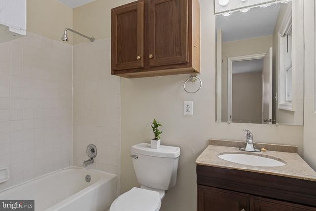 11013 FOREST HOLLOW DR, Bumpass, VA 23024