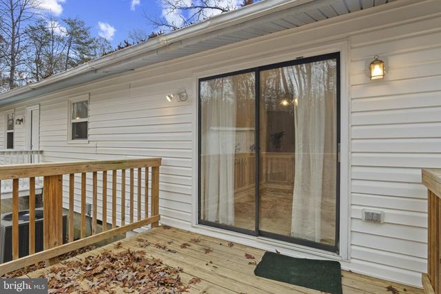 11013 FOREST HOLLOW DR, Bumpass, VA 23024