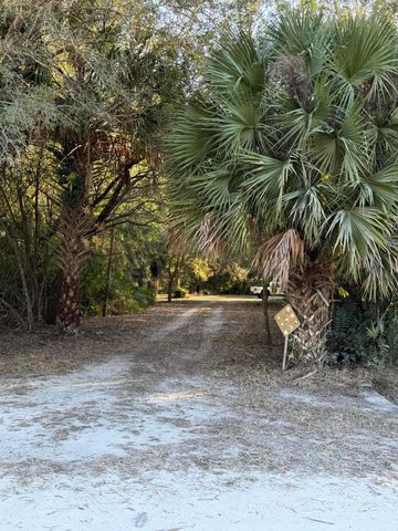 16556 Rustic Road, Wellington, FL 33470