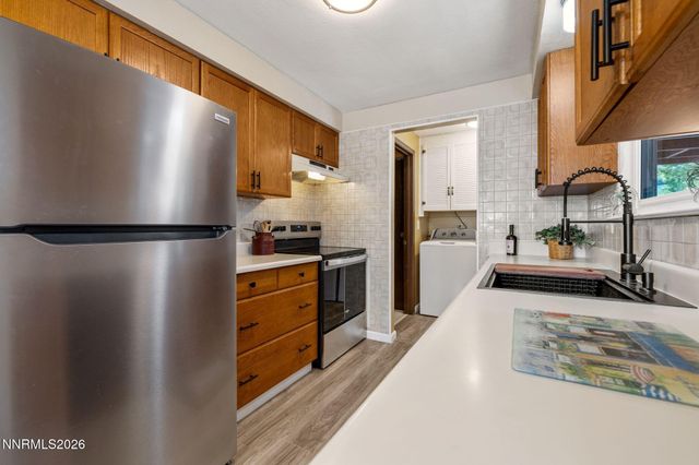 14005 Perlite Drive, Reno, NV 89521
