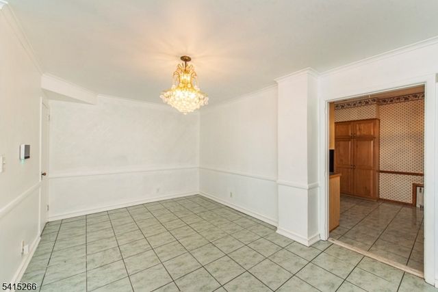 136 W 56Th St, Bayonne City, NJ 07002