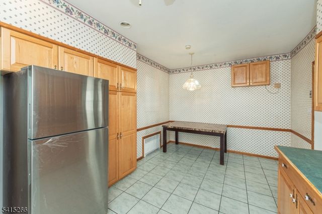 136 W 56Th St, Bayonne City, NJ 07002