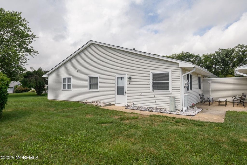 7 Kathy Court, 6204, Brick, NJ 08724