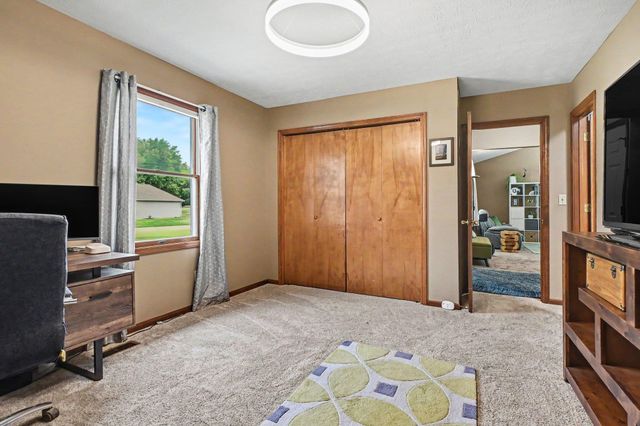 24434 Park Shore Drive, Elkhart, IN 46517