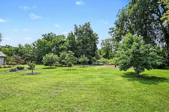 24434 Park Shore Drive, Elkhart, IN 46517