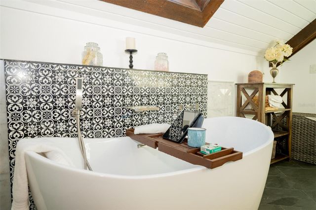 9807 WEDGEWOOD LANE, Leesburg, FL 34788