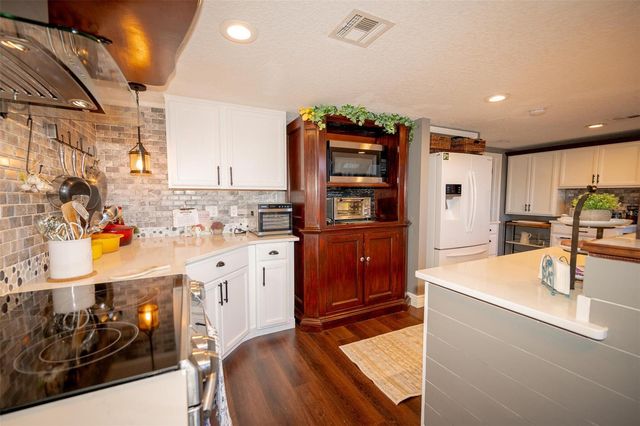 9807 WEDGEWOOD LANE, Leesburg, FL 34788