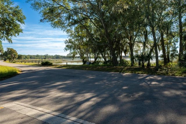 9807 WEDGEWOOD LANE, Leesburg, FL 34788