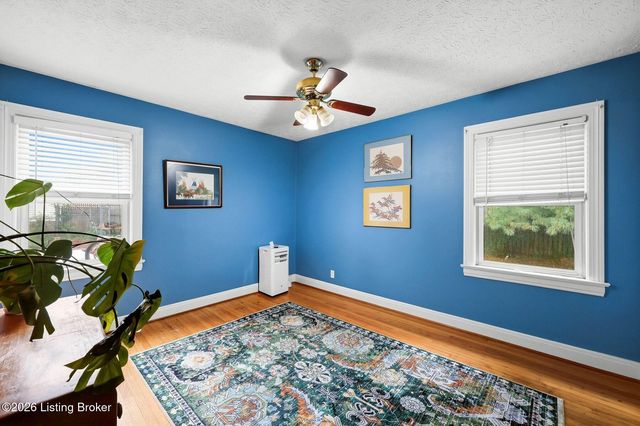 708 Parkway Dr, Louisville, KY 40217