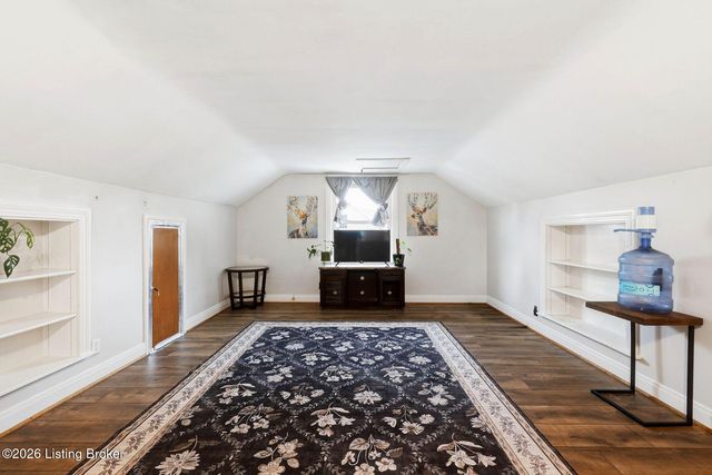 708 Parkway Dr, Louisville, KY 40217