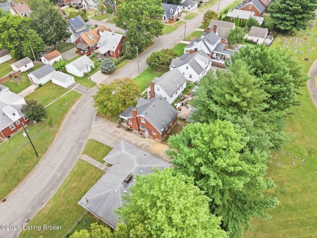 708 Parkway Dr, Louisville, KY 40217