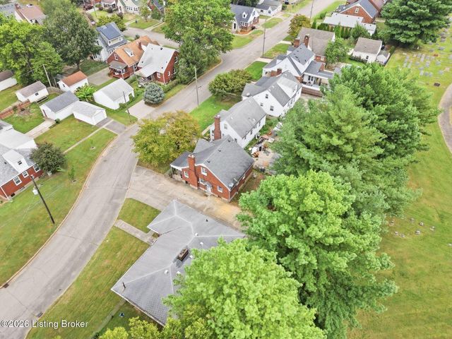 708 Parkway Dr, Louisville, KY 40217