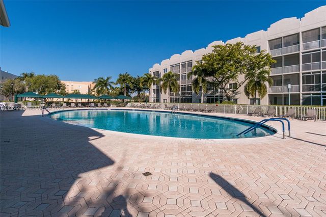 7727 Southampton Ter 311, Tamarac, FL 33321