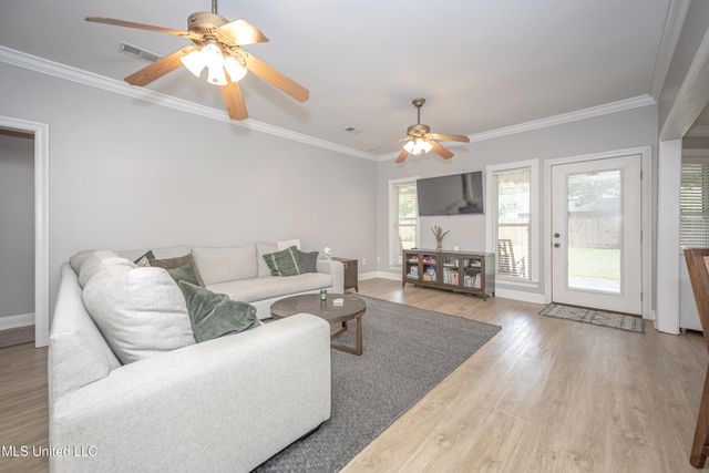 7321 Ieke Circle, Diamondhead, MS 39525