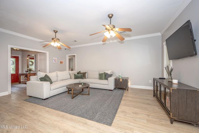 7321 Ieke Circle, Diamondhead, MS 39525