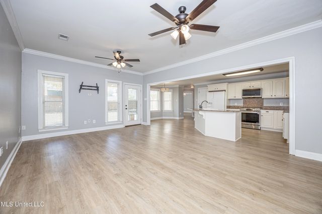 7321 Ieke Circle, Diamondhead, MS 39525