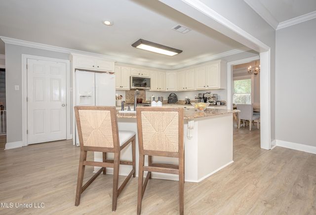 7321 Ieke Circle, Diamondhead, MS 39525