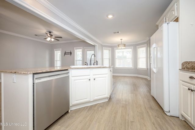 7321 Ieke Circle, Diamondhead, MS 39525