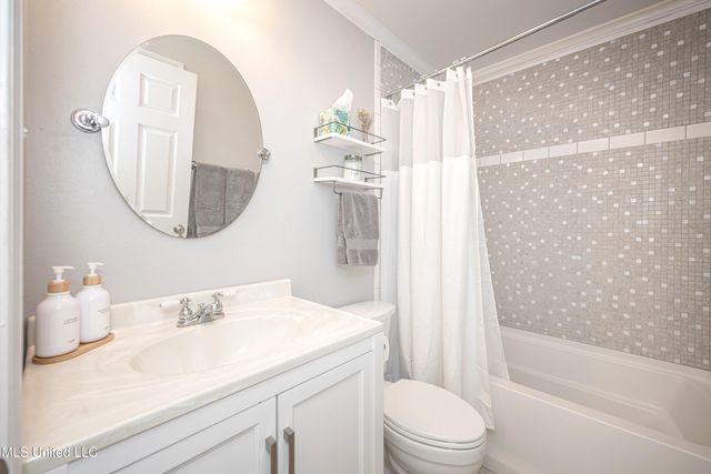 7321 Ieke Circle, Diamondhead, MS 39525