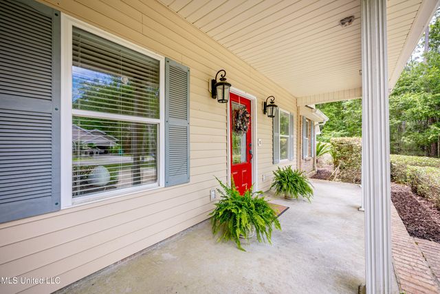 7321 Ieke Circle, Diamondhead, MS 39525