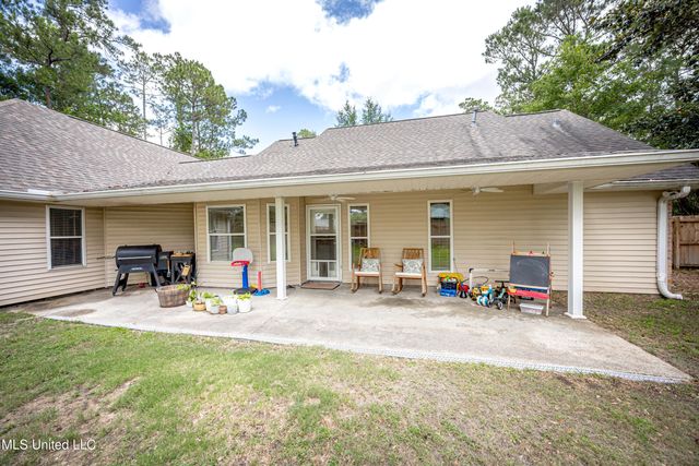 7321 Ieke Circle, Diamondhead, MS 39525