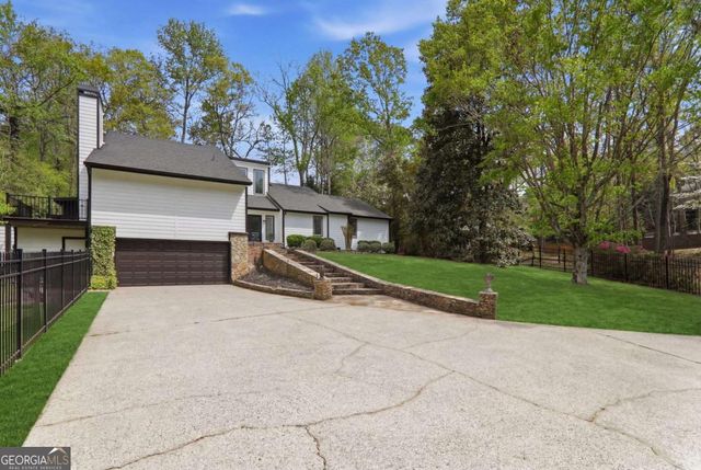 4061 Laurel Ridge Trail SE, Smyrna, GA 30080