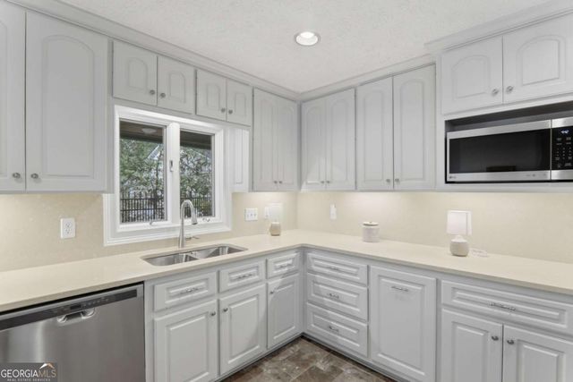 4061 Laurel Ridge Trail SE, Smyrna, GA 30080