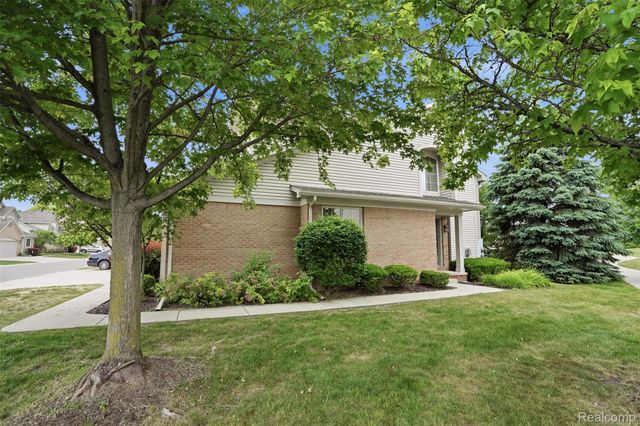 23716 McCort Drive, Brownstown Charter Township, MI 48134