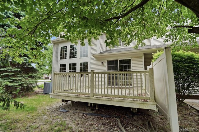 23716 McCort Drive, Brownstown Charter Township, MI 48134