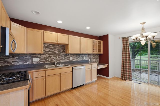 23716 McCort Drive, Brownstown Charter Township, MI 48134