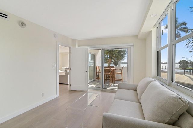 2600 N Flagler Drive 210, West Palm Beach, FL 33407