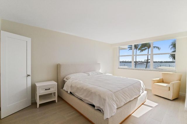 2600 N Flagler Drive 210, West Palm Beach, FL 33407