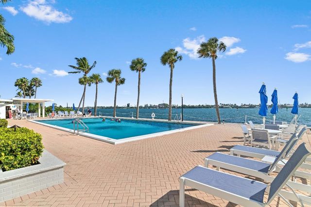 2600 N Flagler Drive 210, West Palm Beach, FL 33407