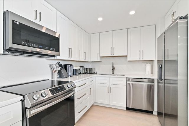 2600 N Flagler Drive 210, West Palm Beach, FL 33407