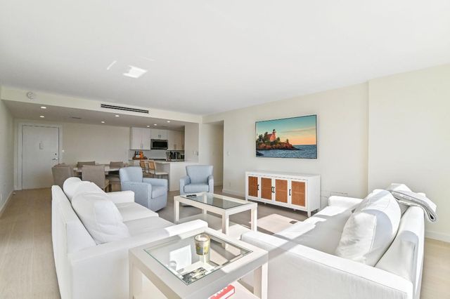 2600 N Flagler Drive 210, West Palm Beach, FL 33407