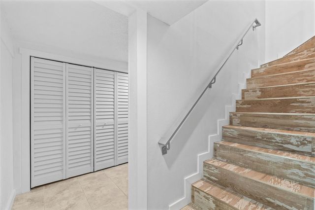 3701 E BAY DRIVE 1, Bradenton Beach, FL 34217