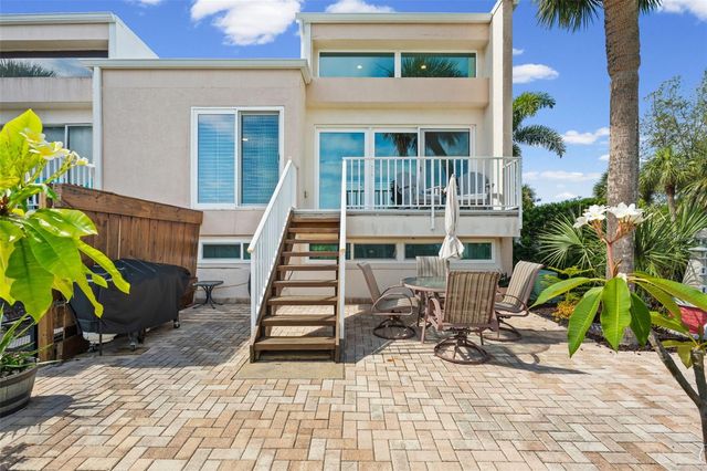 3701 E BAY DRIVE 1, Bradenton Beach, FL 34217