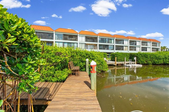 3701 E BAY DRIVE 1, Bradenton Beach, FL 34217