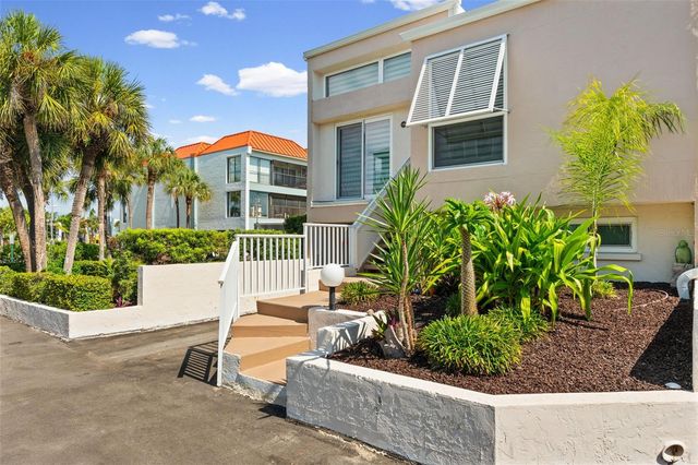 3701 E BAY DRIVE 1, Bradenton Beach, FL 34217