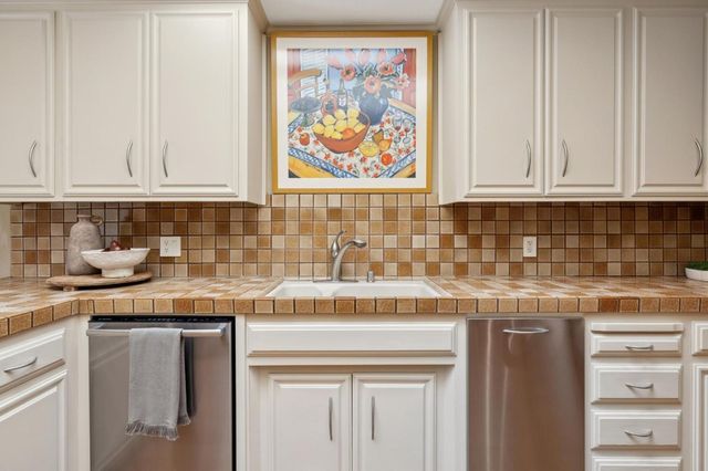 100 Yerba Santa Avenue, Los Altos, CA 94022