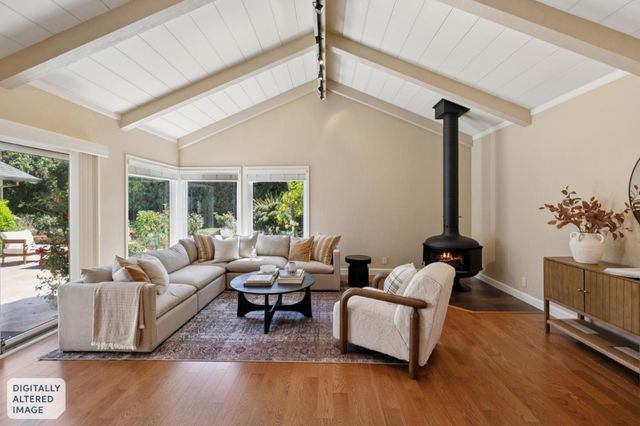 100 Yerba Santa Avenue, Los Altos, CA 94022