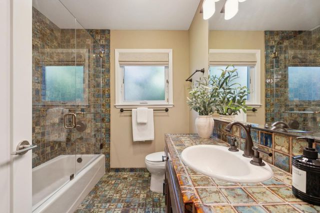 100 Yerba Santa Avenue, Los Altos, CA 94022