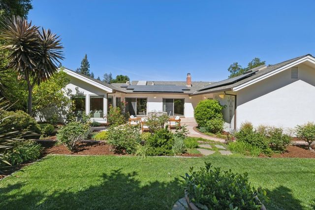 100 Yerba Santa Avenue, Los Altos, CA 94022