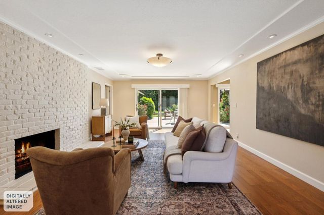 100 Yerba Santa Avenue, Los Altos, CA 94022