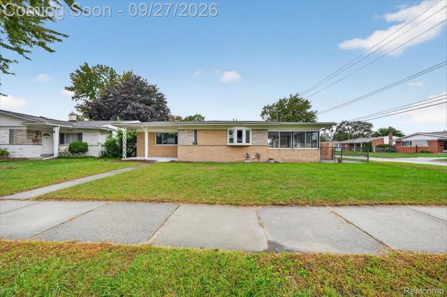27483 Norma Drive, Warren, MI 48093