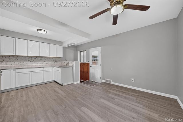 27483 Norma Drive, Warren, MI 48093
