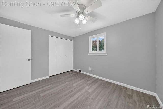 27483 Norma Drive, Warren, MI 48093