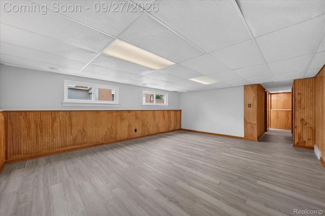 27483 Norma Drive, Warren, MI 48093
