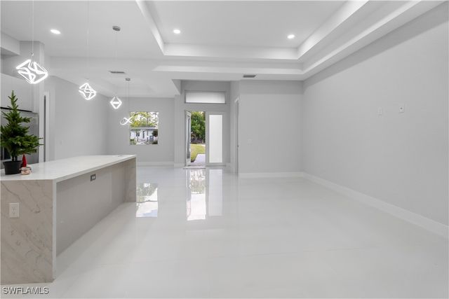 3433 66th AVE NE, Naples, FL 34120